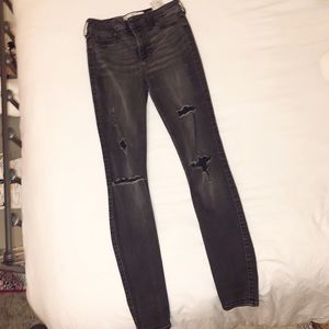 Black high waisted Hollister distressed jeans